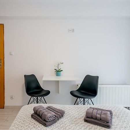 Studio I Pokoje I Pokoje Z Lazienkami Apartamento Gdańsk Exterior foto