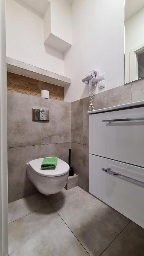 Studio I Pokoje I Pokoje Z Lazienkami Apartamento Gdańsk Exterior foto