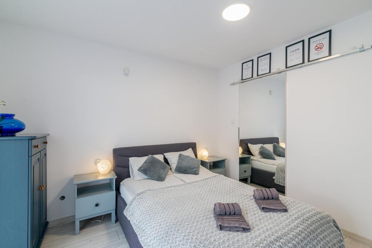 Studio I Pokoje I Pokoje Z Lazienkami Apartamento Gdańsk Exterior foto