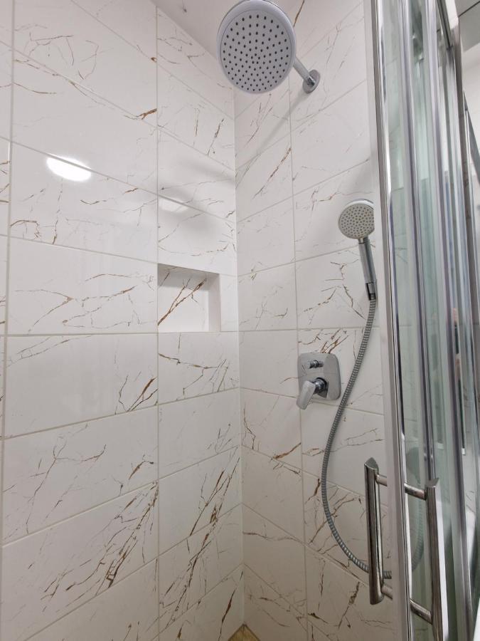 Studio I Pokoje I Pokoje Z Lazienkami Apartamento Gdańsk Exterior foto