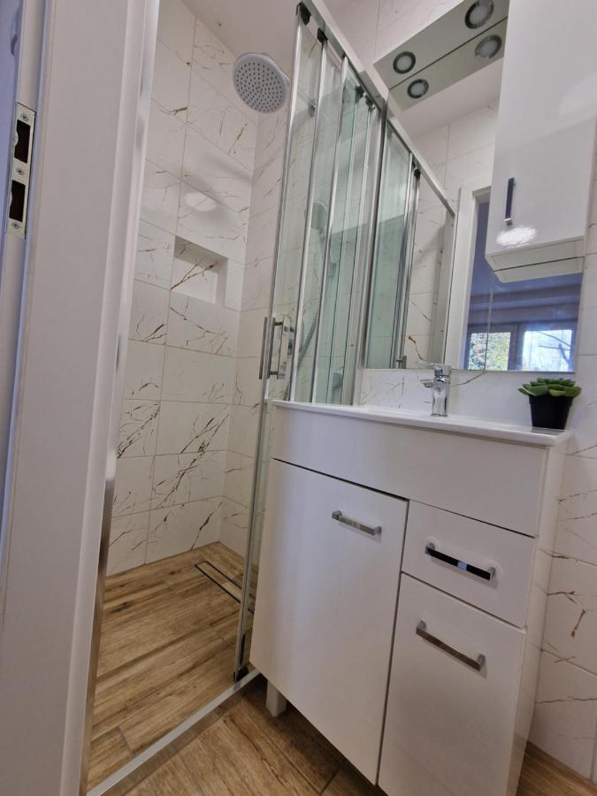 Studio I Pokoje I Pokoje Z Lazienkami Apartamento Gdańsk Exterior foto
