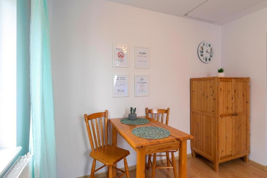 Studio I Pokoje I Pokoje Z Lazienkami Apartamento Gdańsk Exterior foto