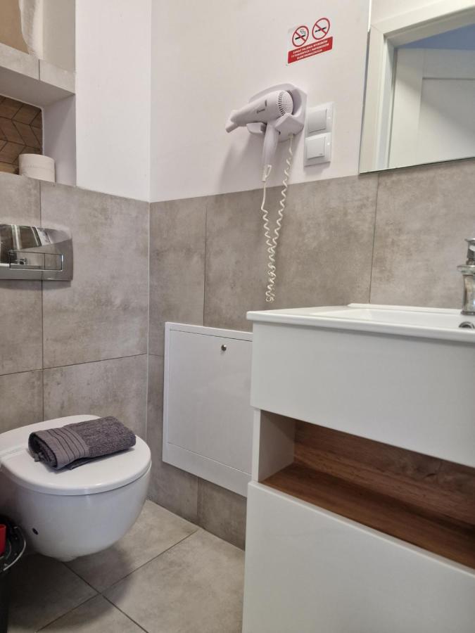 Studio I Pokoje I Pokoje Z Lazienkami Apartamento Gdańsk Exterior foto